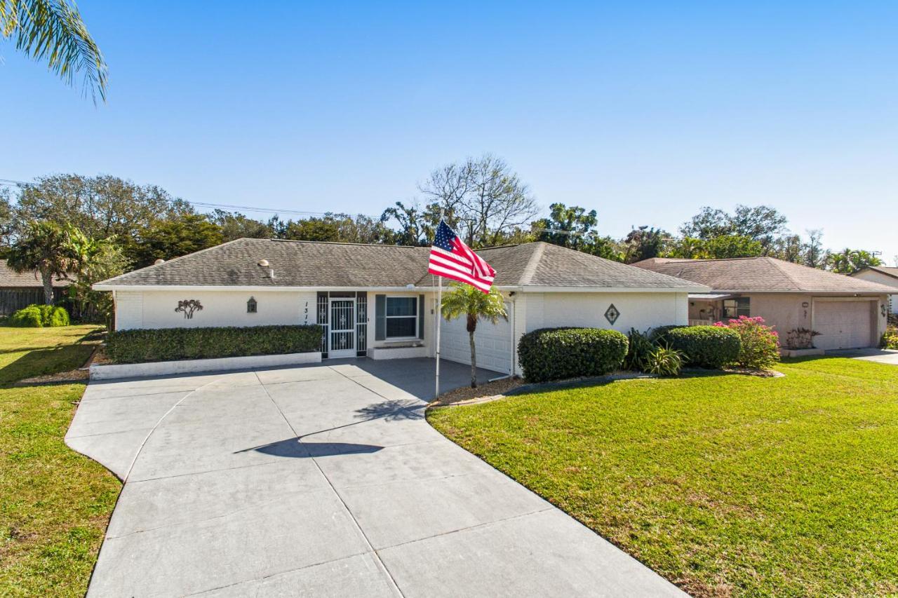 Village Green Oasis Bradenton Exterior photo